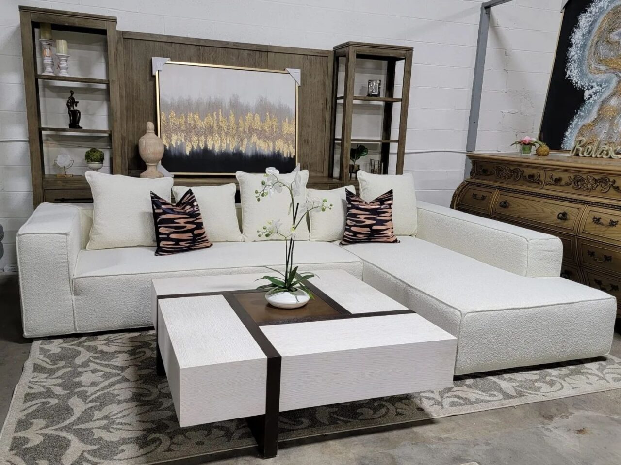 West Main Furniture Gallery, Furniture Store in Murfreesboro