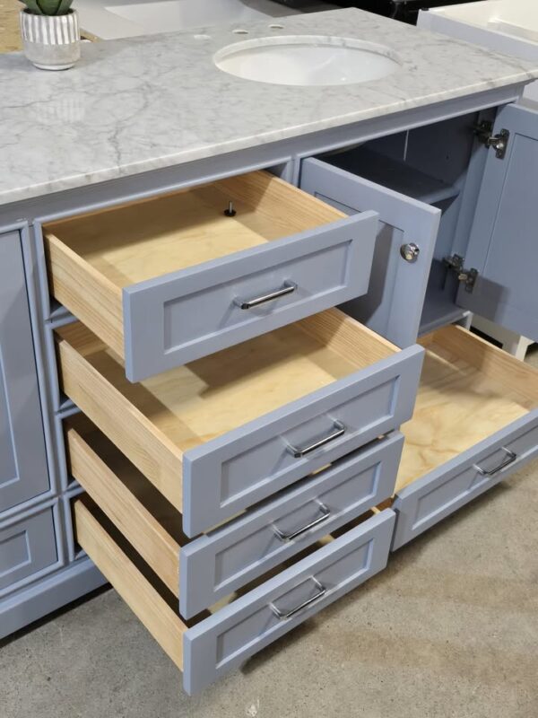 72" Larosa Bathroom Vanity - Image 3