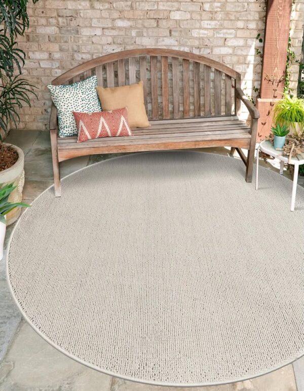 8' Round Uniqueloom Outdoor Rug!