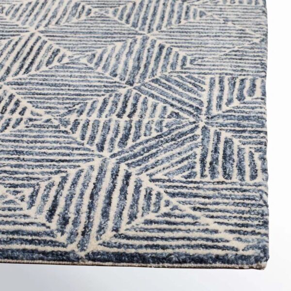 10' x 14' Safavieh Geometric Wool Rug - Image 3