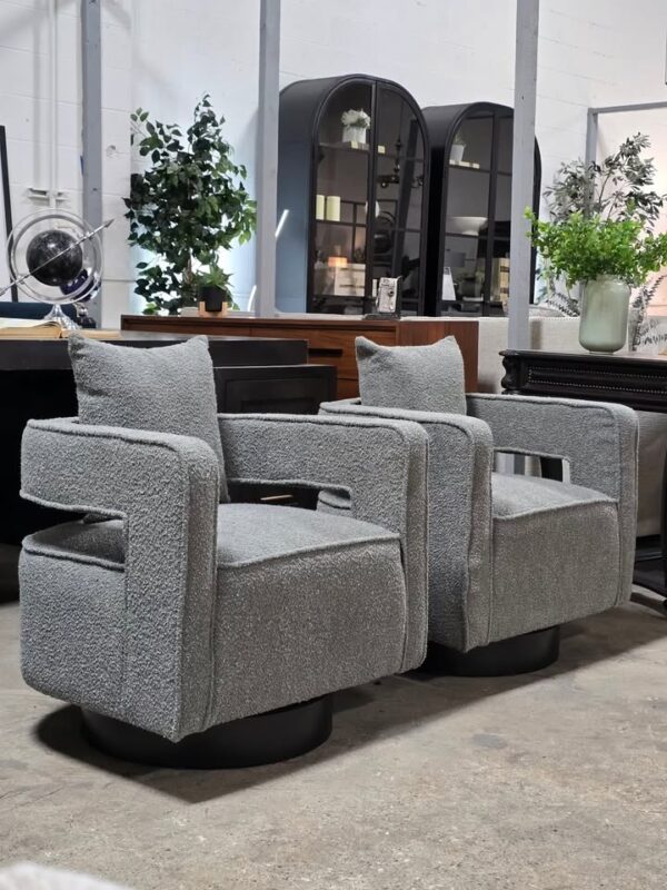 Set of 2 Swivel Accent Chairs