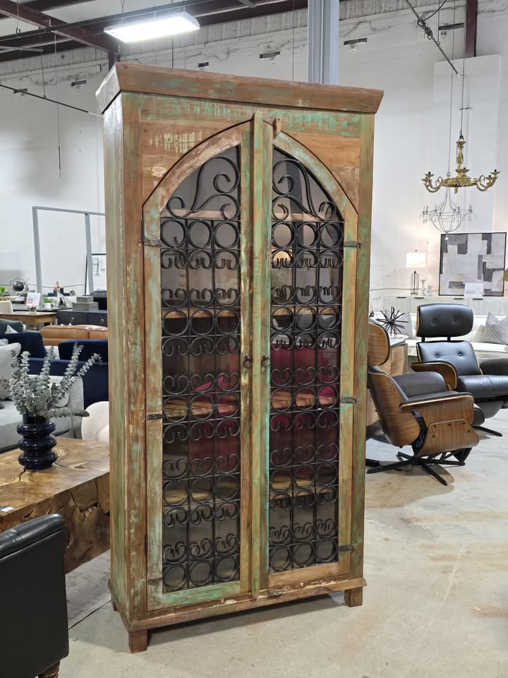 Killingly Display Cabinet - Image 3
