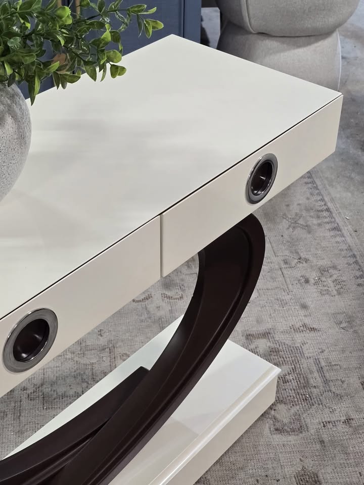 White Pearl Console Table & Mirror - Image 4