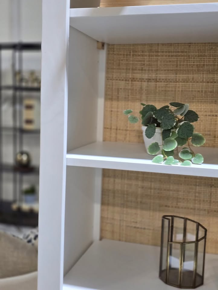 Lana White Bookcase - Image 4