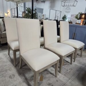 Set of 6 Riverside Furniture Dining Chairs
