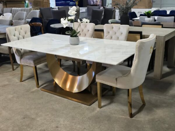 Set of 4 Tufted Velvet Dining Chairs