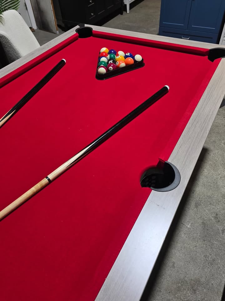 7-FT Pool Table - Image 5