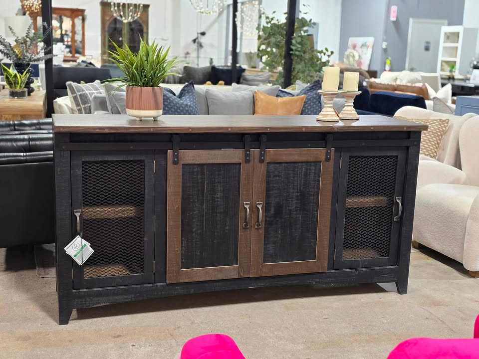 Dansby Farmhouse TV Stand