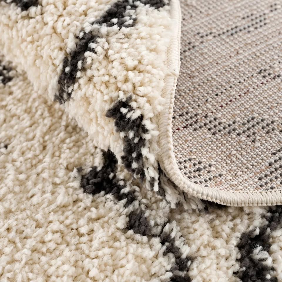 9' x 12' Adein Farmhouse Shaggy Rug - Image 7