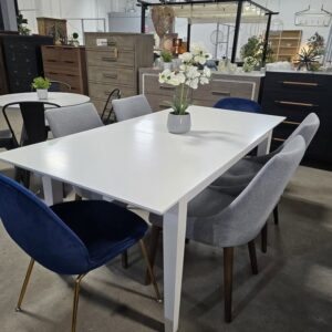 White Solid Wood Extendable Dining Table