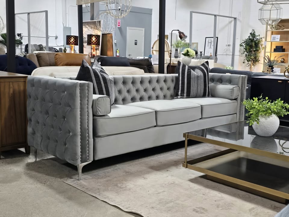 104" Grey Tufted Velvet Sofa - Image 2