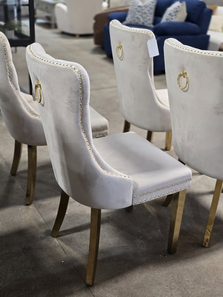 Set of 4 Tufted Velvet Dining Chairs - Image 7