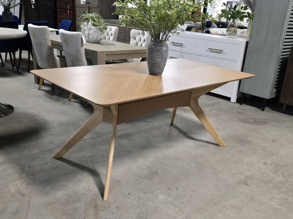 Oak Mid Century Modern Dining Table