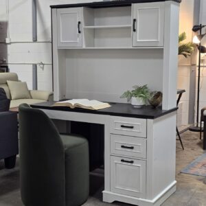Farmhouse Desk With Hutch