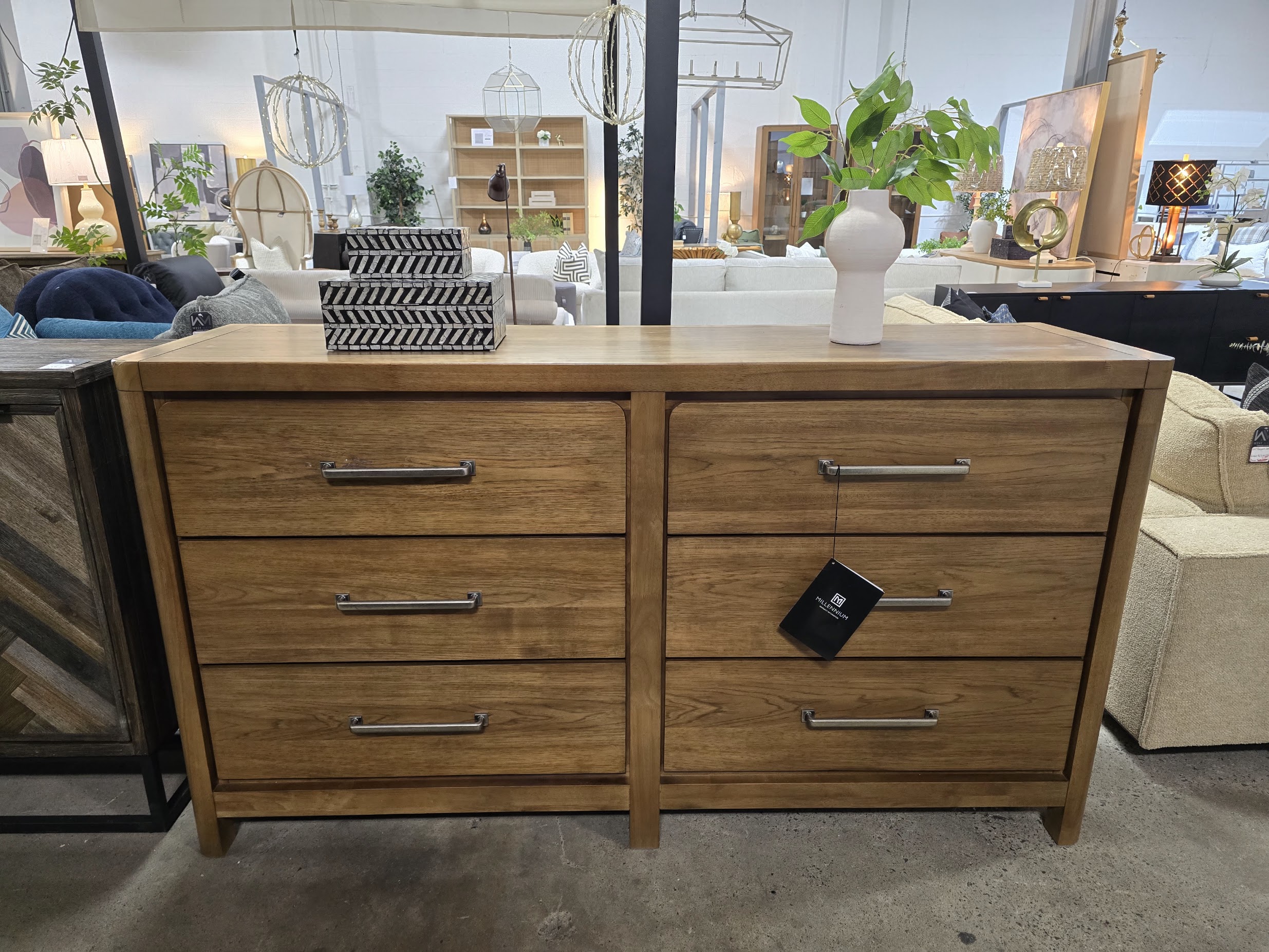 Geovoni 6-Drawer Dresser