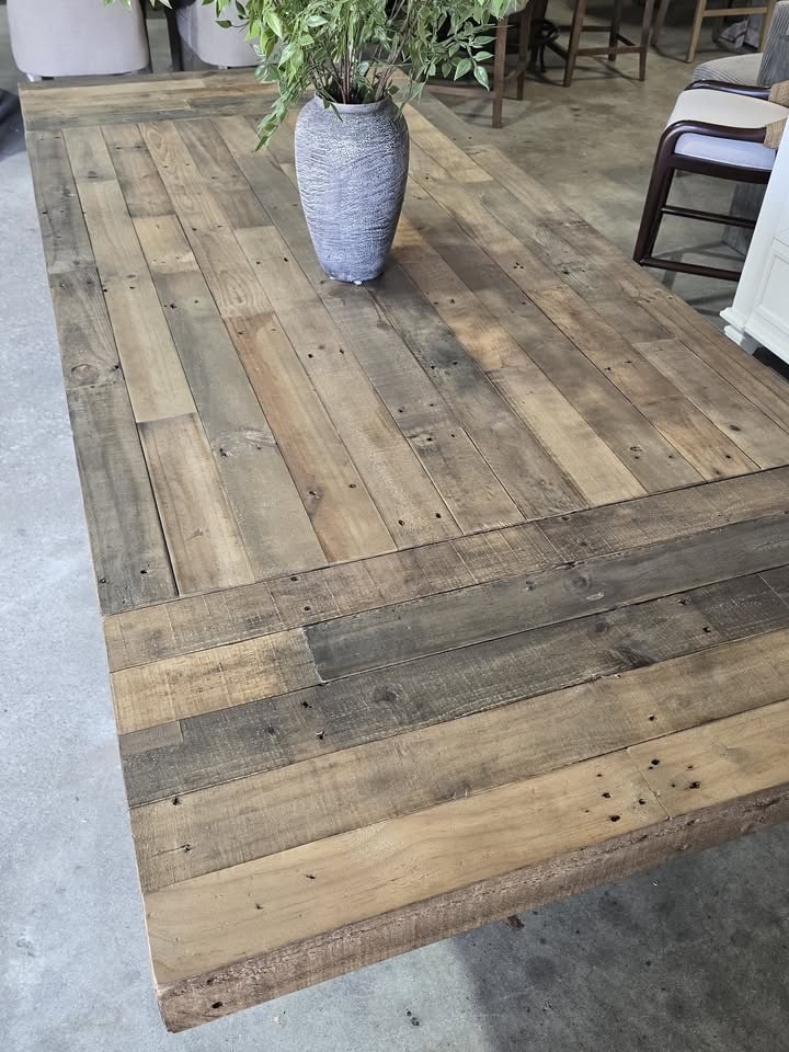Rustic Extendable Dining Table *NEW* - Image 4
